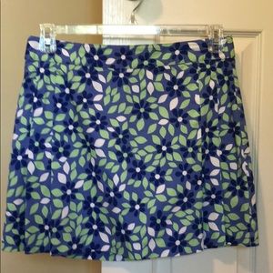 Lady Hagan golf skort with pleats on each side!